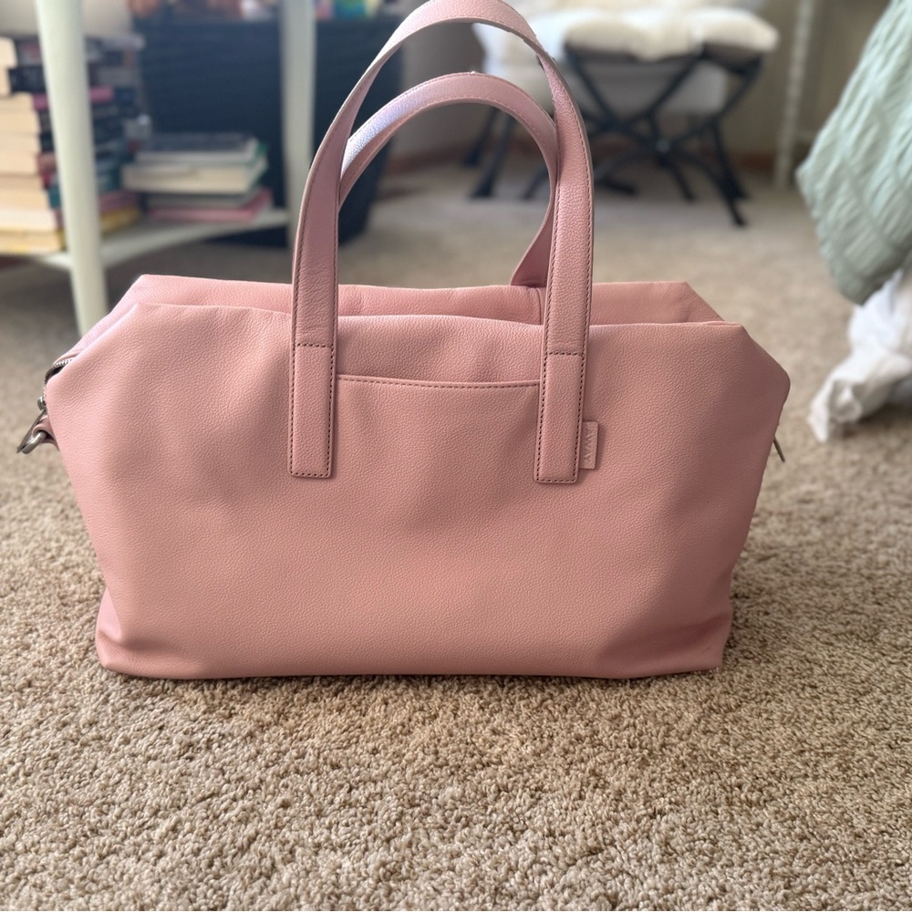 Away - The Everywhere Bag - Blush Pink Leather Travel Bag